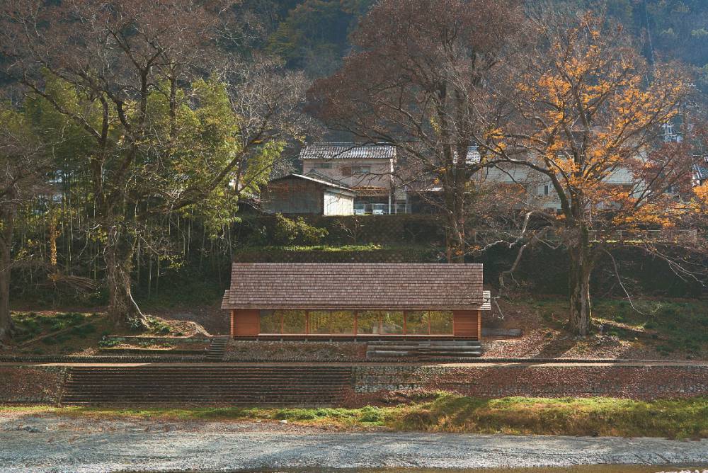 Yoshino Cedar House and Yoshino River (Source from Airbnb)