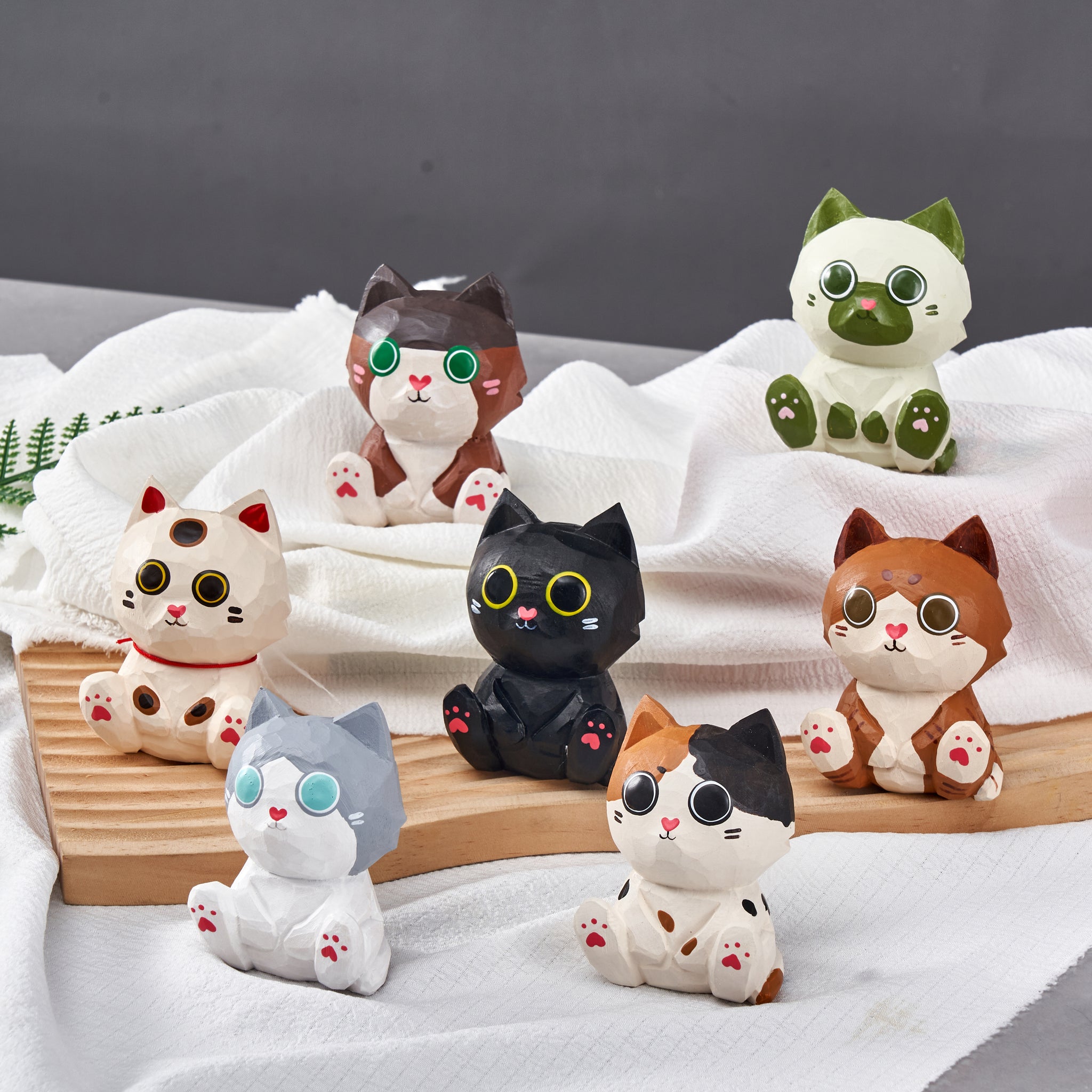 Momo Cat Family and Friends – Mokuomo
