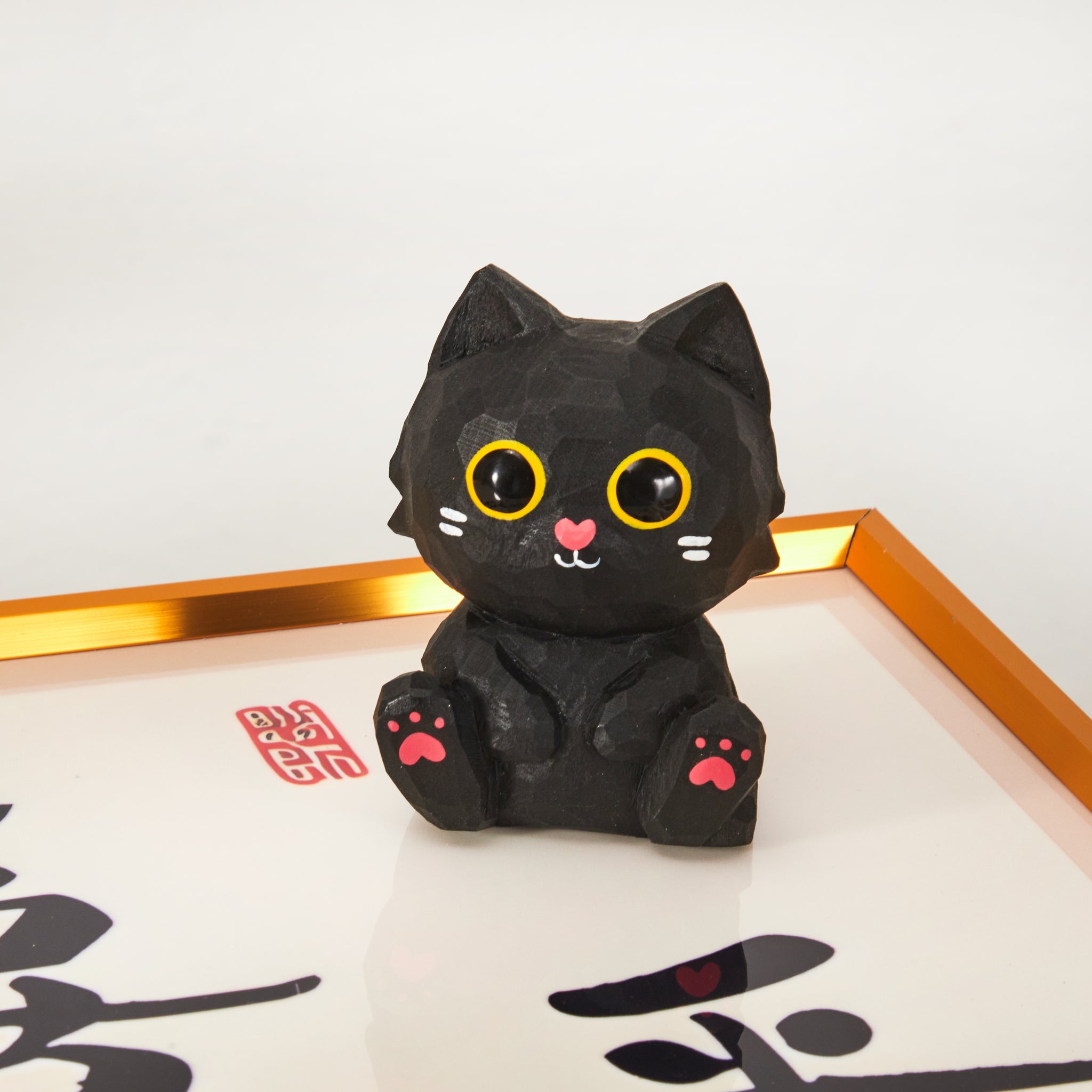 Momo Cat: Carved Wooden Cat with Confidence and Self-belief – Mokuomo