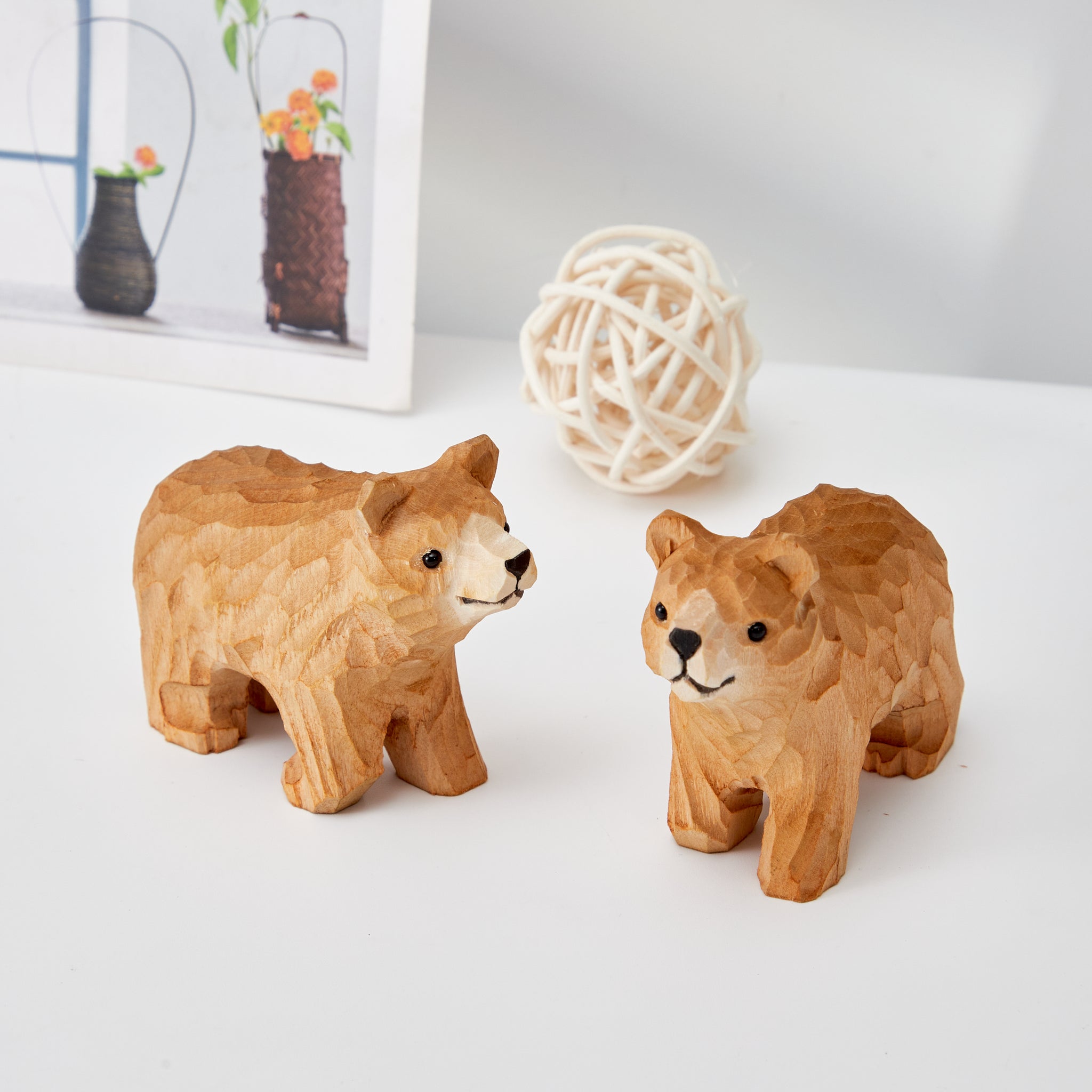 Kiguma Carved Wooden Brown Bear – Mokuomo