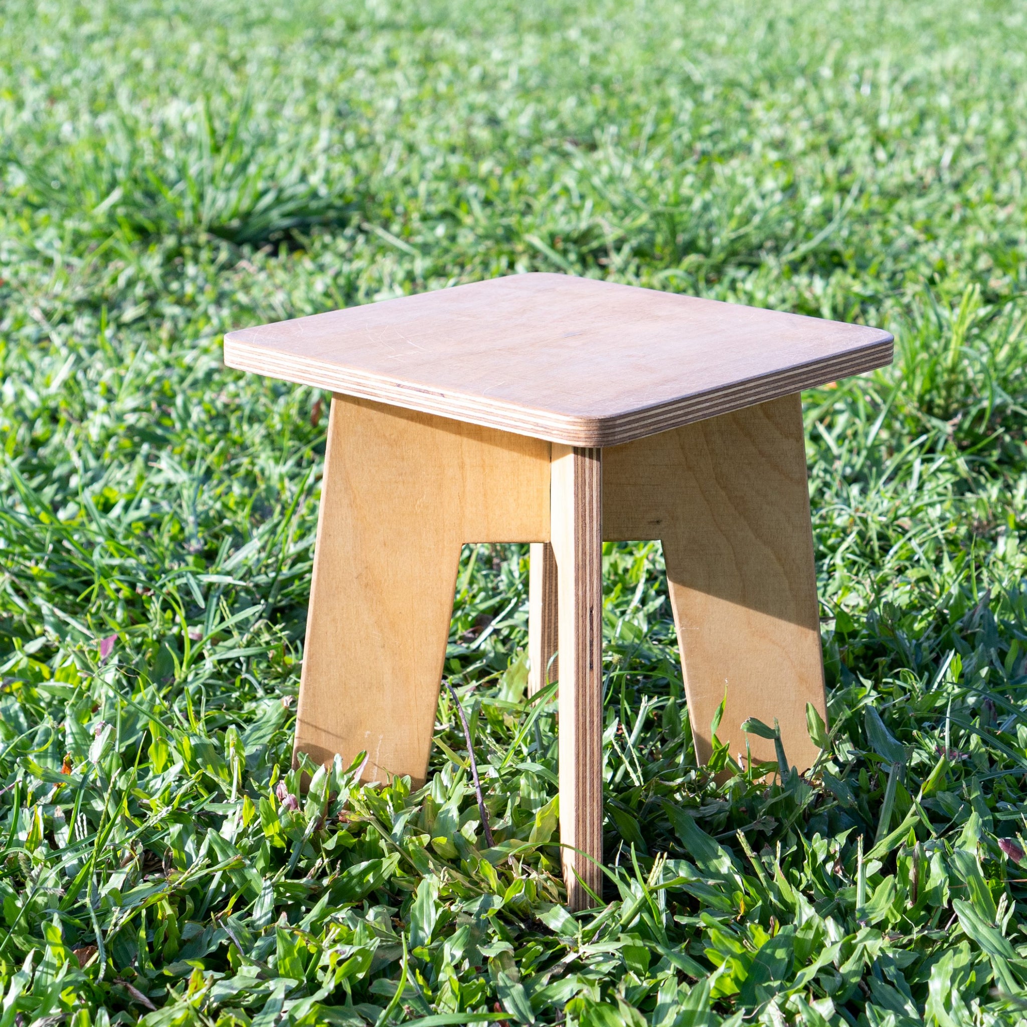 Tamo Portable Wooden Stool – Mokuomo